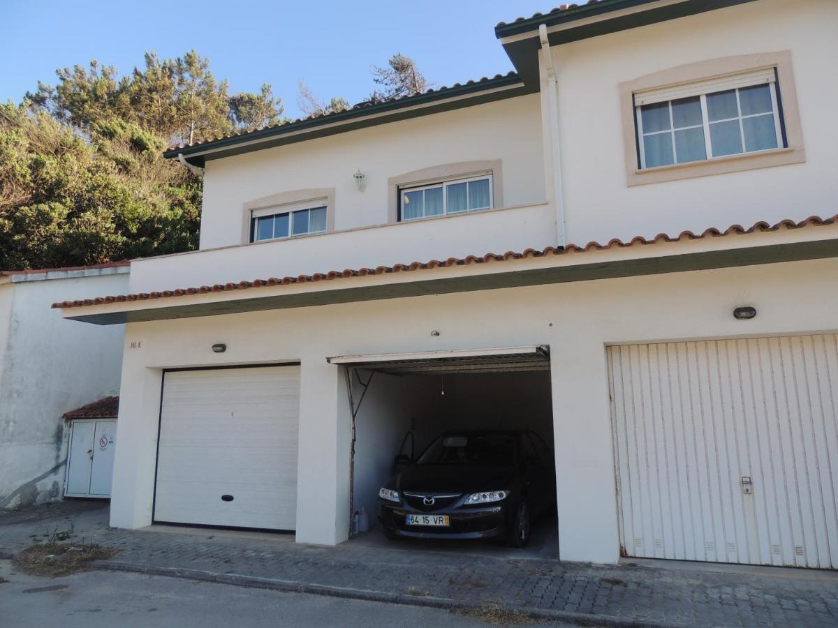 Casa Da Praia Das Paredes-Nazare Senhora da Vitoria Екстериор снимка